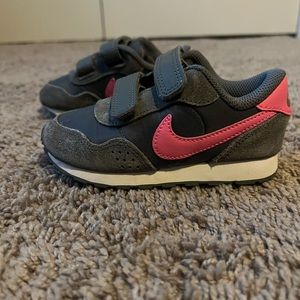 Used Toddler Girl Nikes Size 8